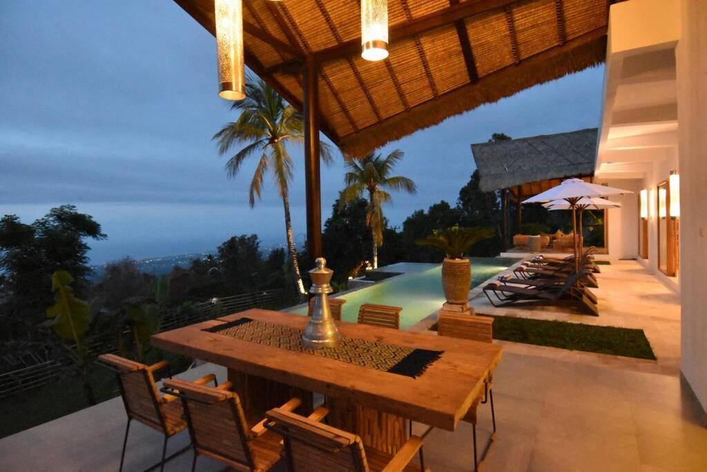 Bali Mimpi Luxurious Villa With Great Ocean Views! Ambengan Exteriör bild